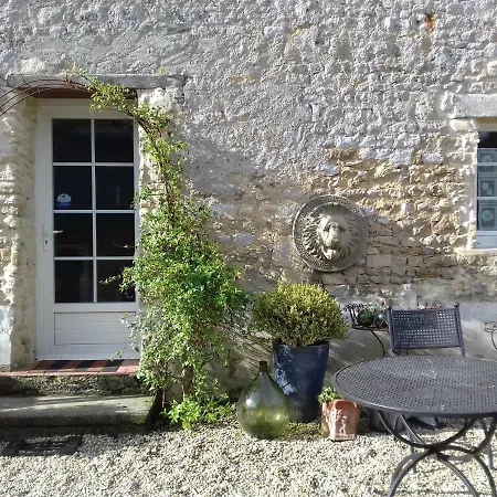 Gite Du Jardin Des Sources Vaux-sur-Seulles Exterior foto
